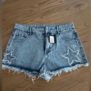 Carbon Blue Star-Accent Jean Shorts